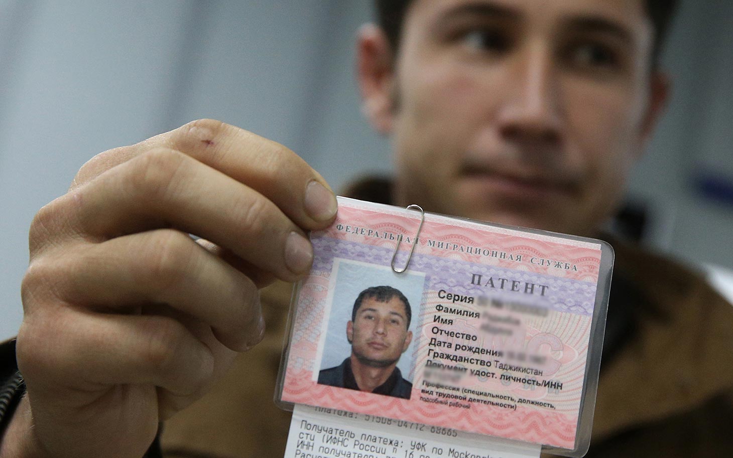 В Петербурге могут подорожать патенты для мигрантов